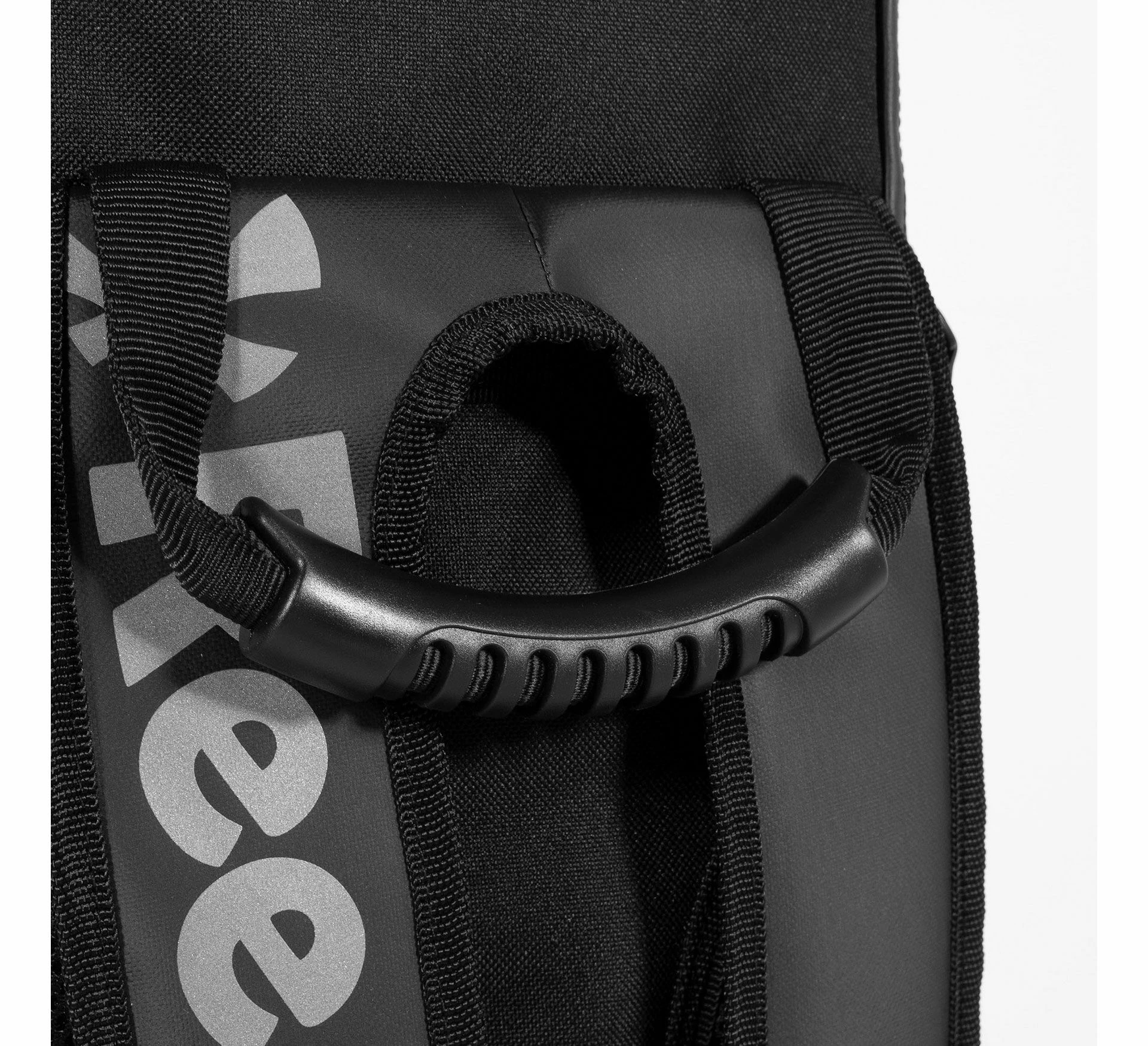 Reece Derby II Small Hockeytasche Schwarz 12 Reece Derby II Small Hockeytasche Schwarz – Bild 10