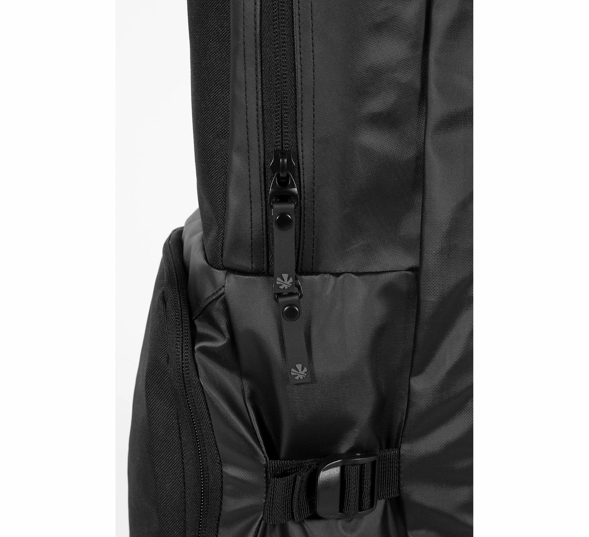 Reece Derby II Small Hockeytasche Schwarz 11 Reece Derby II Small Hockeytasche Schwarz – Bild 9